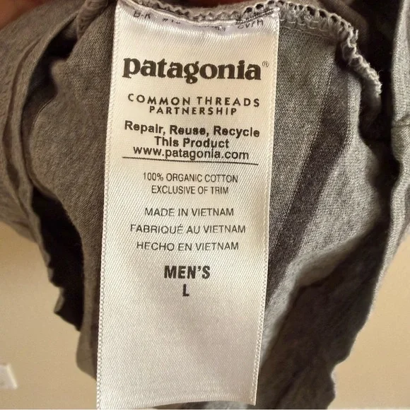 Patagonia Men’s Light Gray and Dark Gray Striped Short Sleeve Henley Size L - Picture 9 of 9